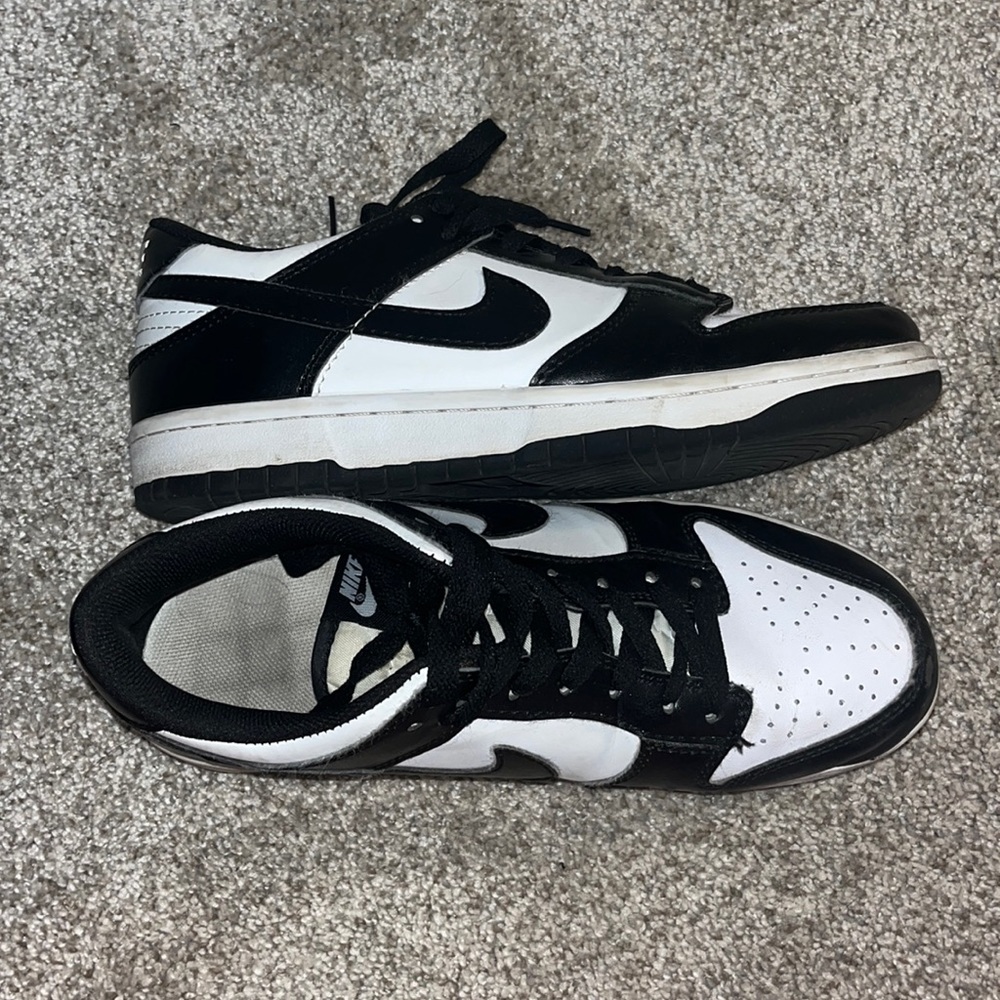 Nike Panda Dunks